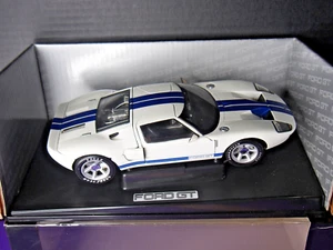 Ford GT Concept 1/18 Scale Die Cast Car White W/ Blue Bean Stalk Group #10021 - Picture 1 of 7