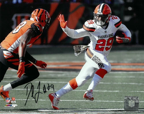 Duke Johnson signed Cleveland Browns 8x10 Photo #29 (vs Bengals) - Image 1 of 1