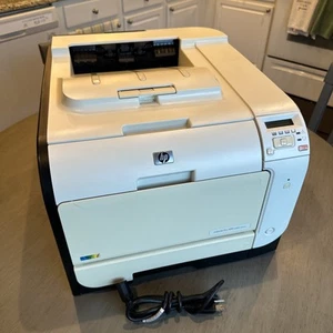 HP LaserJet pro 400 Color M451nw stampante laser a colori - USB/Ethernet/WiFi - Foto 1 di 12