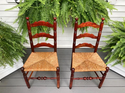2 VTG ANTIQUE SHAKER COUNTRY WICKER WOVEN RUSH SEAT LADDERBACK SIDE ACCENT CHAIR Cover
