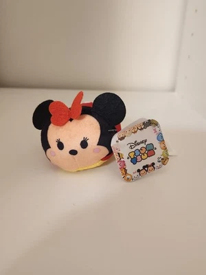 Mini juguete de peluche Disney "Tsum Tsum" Minnie Mouse con etiqueta Foto 1 de 4
