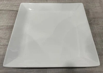POTTERY BARN GREAT WHITE SQUARE 10.5" PLATE - Image 1 of 4