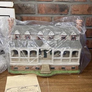 Lefton's Christiana Campbell's Tavern Colonial Historic Williamsburg Collection - Picture 1 of 12