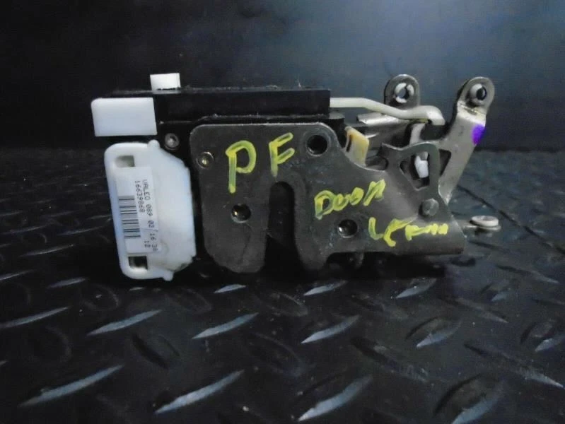 99-04 Pontiac Montana Front Passenger Door Lock / Latch / Actuator - Image 1 of 4