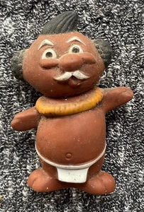 HÄNDLER VIC'S MENEHUNE Vintage Swizzle Strichmännchenfigur Hawaiian Folklorefigur - Bild 1 von 10