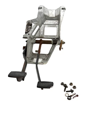 1980-1986 FORD F150 F250 F350 HYDRAULIC CLUTCH PEDAL ASSEMBLY E4TA-2L252-CB - Image 1 of 4