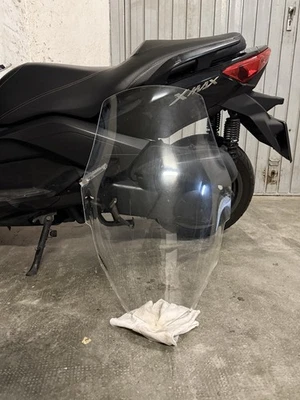 Parabrezza X-max  - Immagine 1 di 4