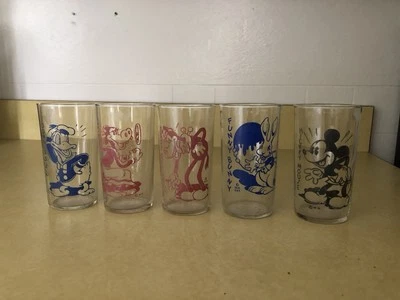 Juego de 5 vasos Walt Disney Foto 1 de 4