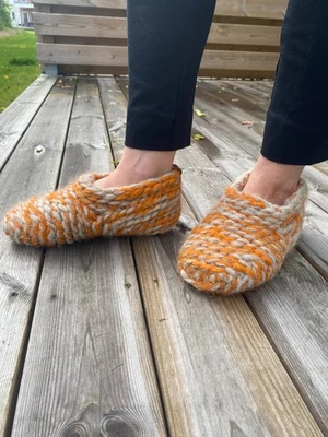 slippers home |100 organic wool slippers| boots slippers| women slippers - Image 1 of 4