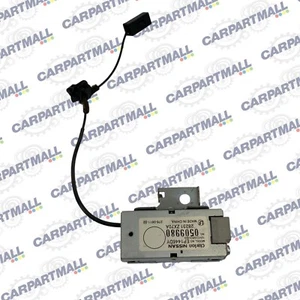 2009-2014 Nissan Maxima 3.5L Sedan Radio Audio Antenna Amplifier 28231-ZX70A OEM - Picture 1 of 8