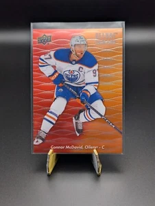2023-24 Upper Deck Allure Connor McDavid #CF-1 Color Flow Red-Orange - Picture 1 of 2