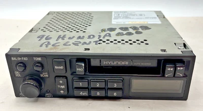 Unidad principal estéreo casete radio AM/FM Hyundai Sonata 88-94 vintage Foto 1 de 4