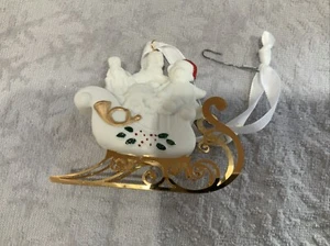 Vintage Wedgwood holiday ornament Santa's Sleigh with Toys. - Picture 1 of 5
