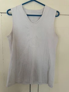 Womens Lululemon White V-Neck Athletic Tank Top Size 10 - Picture 1 of 8