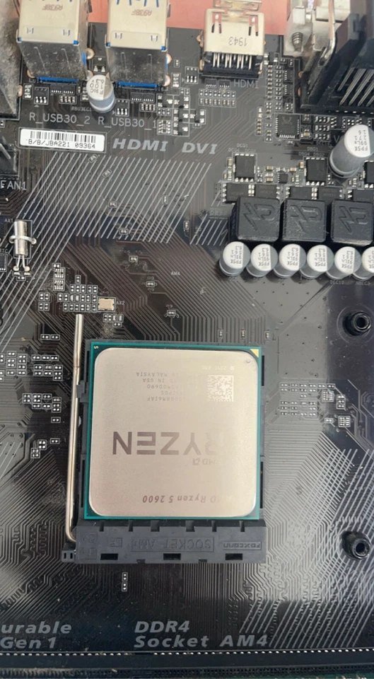 AMD Ryzen 2nd Gen 5 2600 - 3.4GHz GHz Six Core (YD260XBCM6IAF) Prozessor - Bild 1 von 1