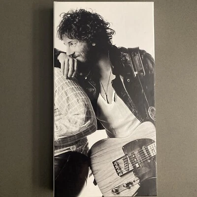 Born To Run Deluxe Edition Long Box Set Remastered Bruce Springsteen  CD 2 DVD - Bild 1 von 4