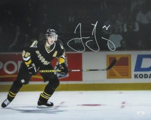 Foto autografiada de Jaromir Jagr 16x20 de los pingüinos de Pittsburgh JSA 179773 - Imagen 1 de 3