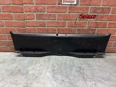 08-15 MITSUBISHI EVO EVOLUTION 10 X OEM MALETERO CENTRO TRASERO MOLDURA PLÁSTICO 7240A032 Foto 1 de 4