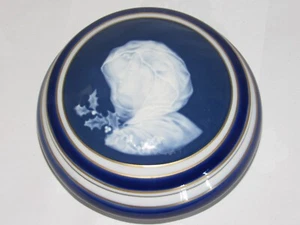 07J23 Antica Grande Confettiera Scatola IN Porcellana di Limoges Camille Tharaud - Picture 1 of 7