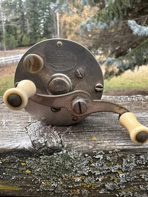 VERY RARE Vintage South Bend Anti Backlash Style-1131A Casting Reel (1920s era) - Image 1 of 4