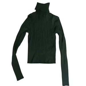 Top Zara girocollo verde oliva a costine maglia slim fit elasticizzato manica lunga - Foto 1 di 3