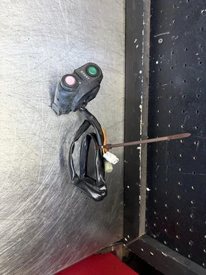 OEM POLARIS 2003-2004 MSX-140 MSX 110 & MSX 150 BLACK LEFT & RIGHT MIRROR - Image 1 of 4