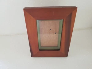 Milano Series Wood Picture Frame Fits 4x6 Photo Brown Measures 9" x 7" x 1" - Picture 1 of 5