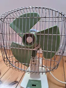 Vintage 1970's Xpelair Taurus T8 green desk fan electric retro oscillating works - Picture 1 of 7