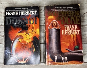 Lot 2 The Dosadi Experiment & God Emporer of Dune by Frank Herbert PB Vtg (1978) - Imagen 1 de 21