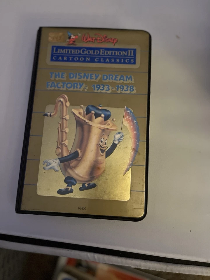 Classics Limited Gold Edition VHS Walt Disney Home Video - Image 1 of 1