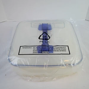 Lock & Lock Appetizer Handy Container with Removable Divided Tray Blue Brand New - Picture 1 of 12