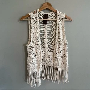 WallpapHER Womens Boho Crochet Vest Size S Fringe Hippie Festival Cottagecore - Picture 1 of 8