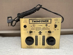 Vintage MRC Twinpower Model 202UL HO Train Transformer – Dual Cab Controller USA - Picture 1 of 4