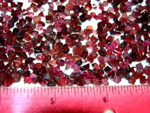 Spinel rare ruby red crystals Sri Lanka 40 carat lots 30 plus crystals - Picture 1 of 4