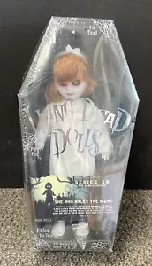 Living Dead Dolls Lei che cammina la notte Serie 29 MEZCO Toyz NUOVO in scatola sigillata - Foto 1 di 6