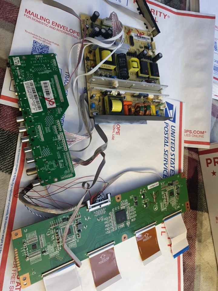 KIT REPUESTOS REPARACIÓN RCA LED50B45RQ M3393LNA35-F4 M12 Foto 1 de 4