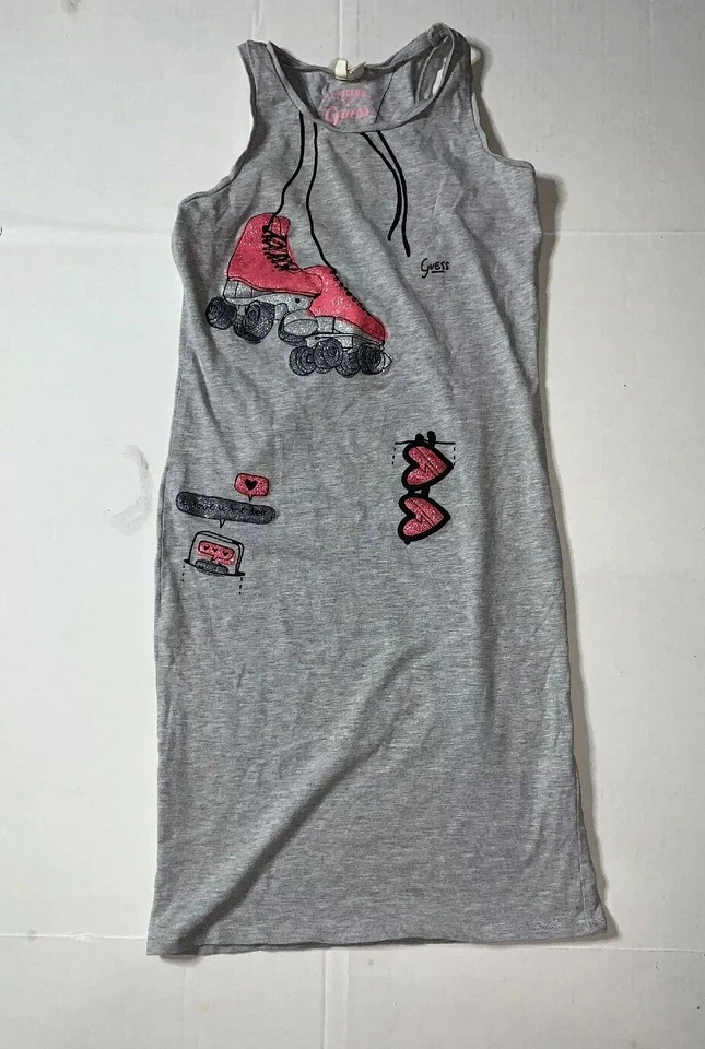 Usado - Vestido sin mangas Guess Glitter Graphics niñas (talla 12)  Foto 1 de 4