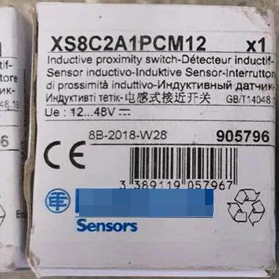 1piece New Schneider XS8C2A1PCM12 proximity switch in box Fast Ship - Image 1 of 1