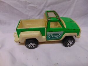 1979 Tonka Scotts Green Pick up Truck plastic & Metal 812524A 8" x 4" x 4" 