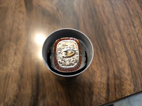 2007 ANAHEIM DUCKS COMMENORATIVE STANLEY CUP REPLICA RING NEW NEVER WORN Cover