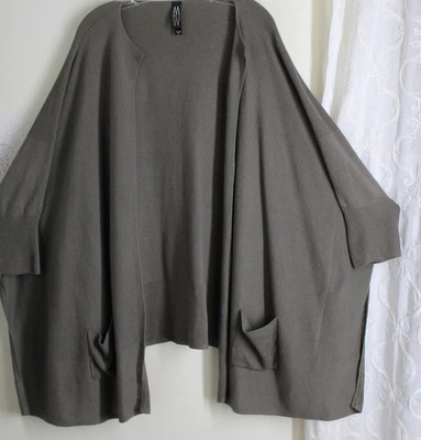 Marla Wynne XL 码 1X 棕色 TAUPE 亚麻棉 Lagenlook 开衫毛衣 30L — 第 1/4 张图片