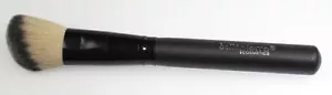 Bellapierre Bella Pierre Kosmetik abgewinkelter Rougepinsel Nr. 36 (Größe 6,5 Zoll lang) - Bild 1 von 2