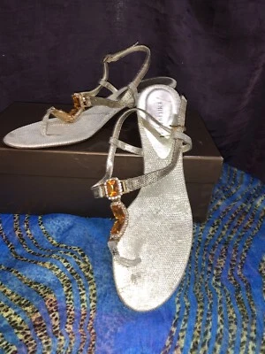Sandalias Emilio Pucci, tacón de gatito, ámbar y estrás adornadas, talla 40/9,5 Foto 1 de 4
