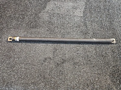 Mola plug-end para porta de garagem Ben's P728 31 polegadas (fio 0,177" #7), preta - Imagem 1 de 4