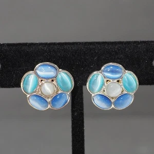 Monet Ohrclips Duroplast blau weiß floral Cluster silberfarben Vintage - Bild 1 von 12