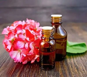 Aceite de aromaterapia de geranio. Perfume fragancia aroma aceite esencial de geranio puro - Imagen 1 de 9