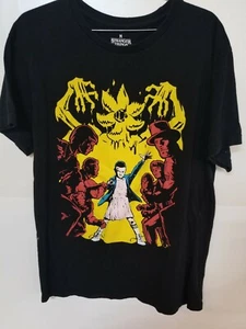  Stranger Things T-Shirt Men's Medium LootCrate  - Picture 1 of 4