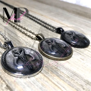 Mandalorian Star Wars Necklace Pendant Cabochon Globe Silver Black Bronze SKULL - Picture 1 of 8