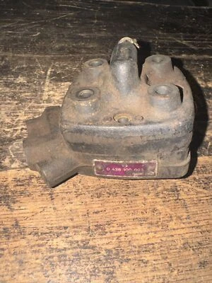 Bosch 438 100 023 Fuel Distributor BMW SAAB VW Volvo E12 E21 P242 P244 900 99 - Image 1 of 4