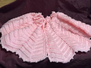 Conjunto de pantalón suéter rosa ganchillo bebé niña usado (T60) - Imagen 1 de 3